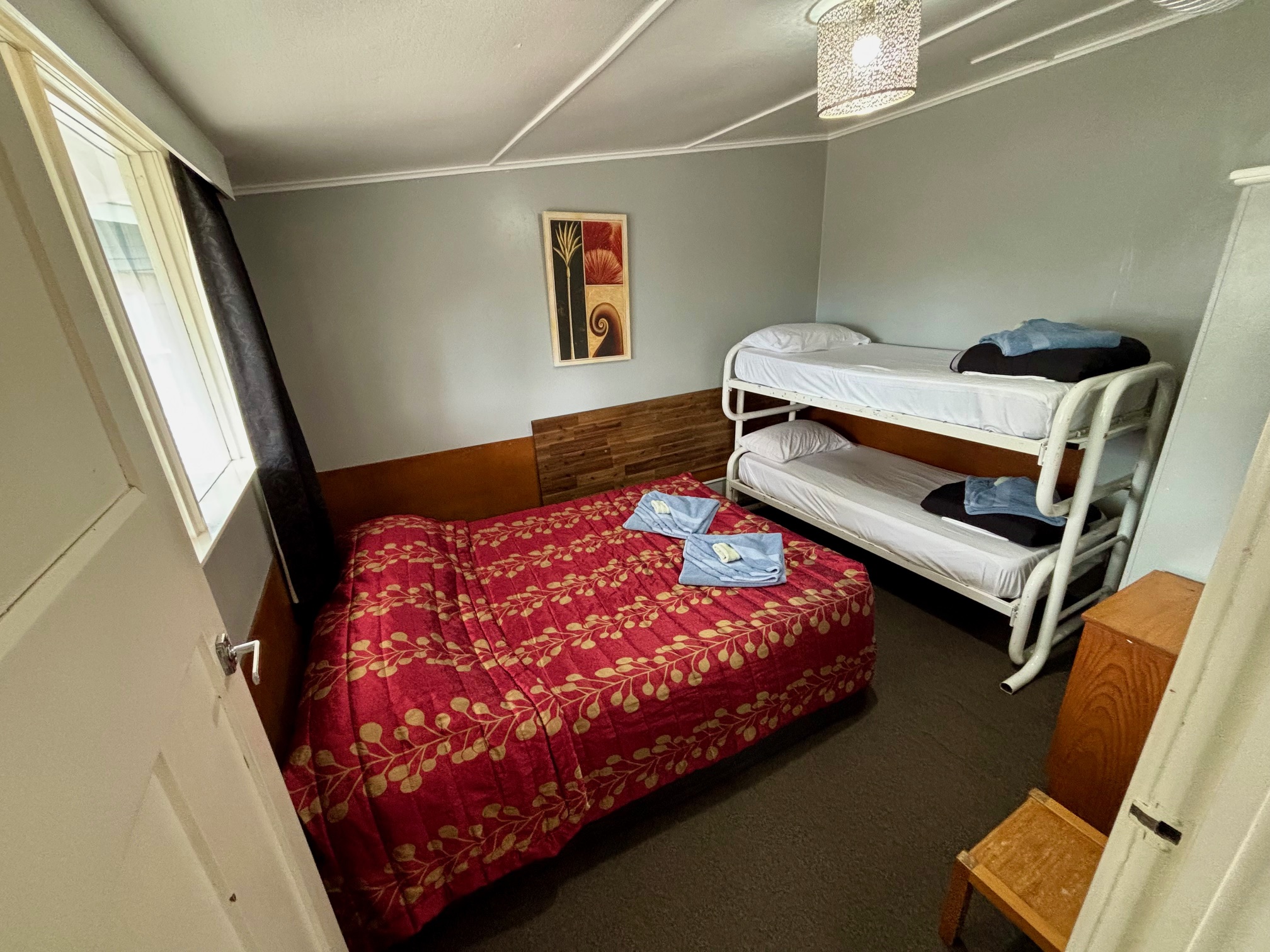 1-Bedroom Motel 6