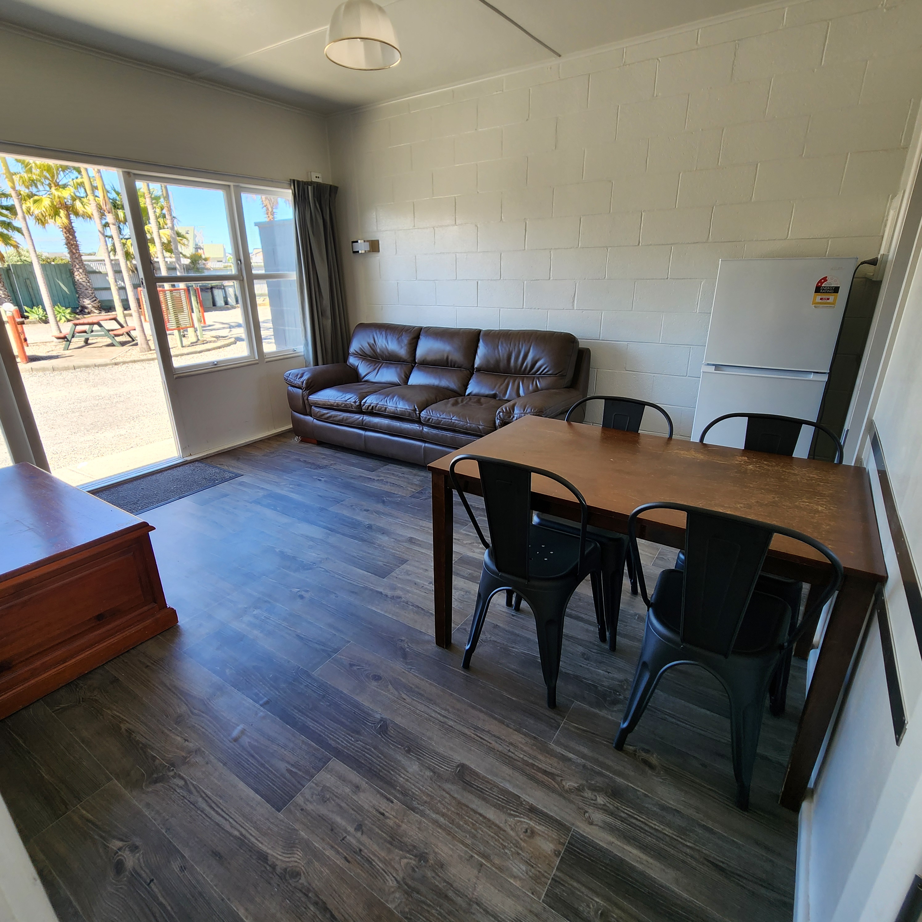 2-Bedroom Motel 2