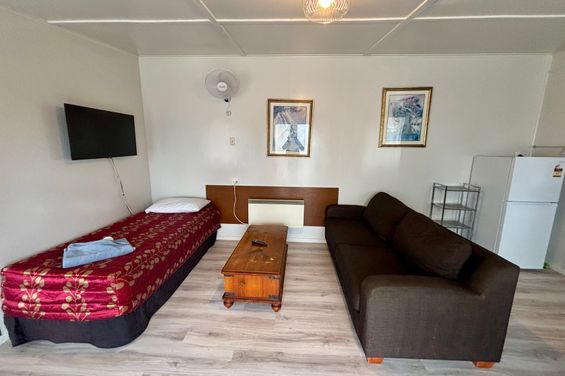 Couch%20and%20single%20bed